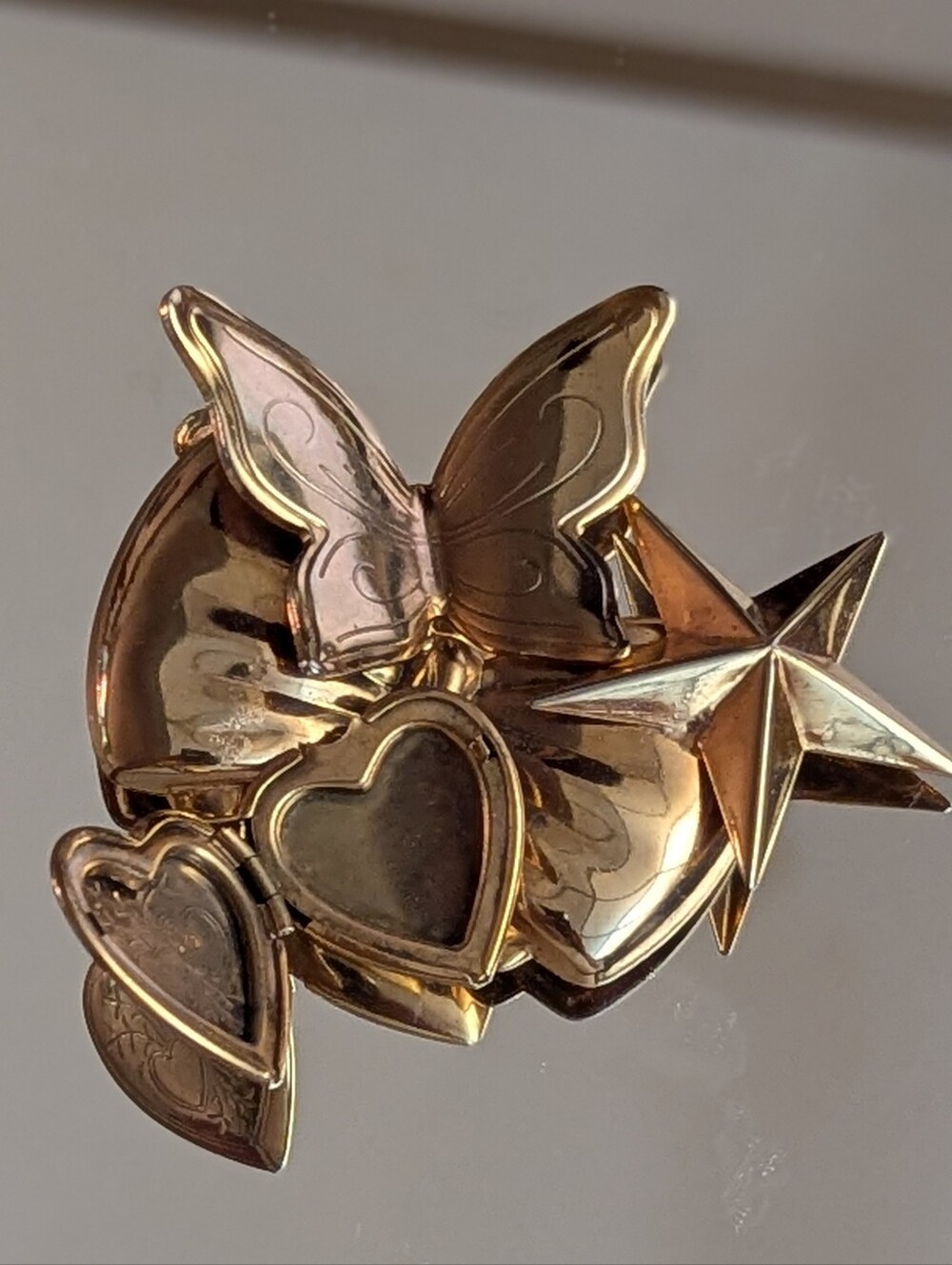 Vintage Gold Tone Butterfly & Heart Locket Pin Brooch